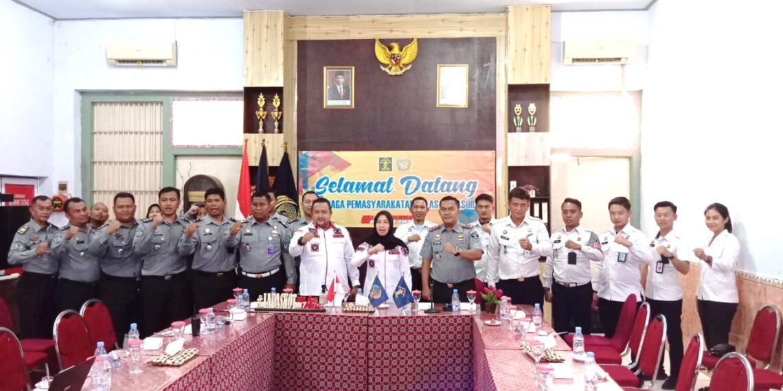 Karutan Batam Kanwil Kemenkumham Kepri Pimpin Tim Zona Integritas Lakukan Studi Tiru ke Jatim Untuk Capai Predikat WBK/WBBM.