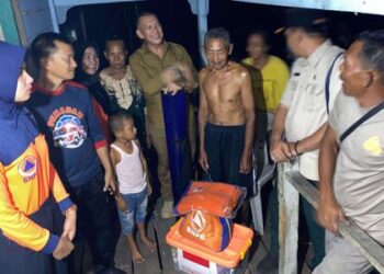 Mendengar Keluhan Warga Diretur PT ABH Mujiaman Turun Lansung Kerumah Warga