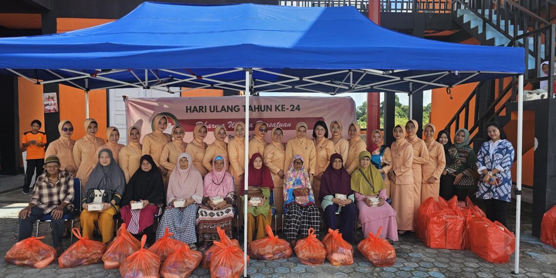 Bakti Sosial Rangkaian Penting Peringatan HUT DWP ke 24, Ketua DWP : Sebagai Wujud Rasa Syukur Kami Mejalankan Organisasi.