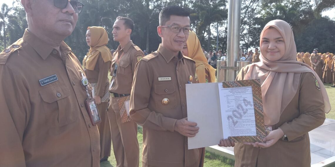 Sebanyak 800 PTT Pemko Tanjungpinang Terima Perpanjangan SK dari BKPSDM