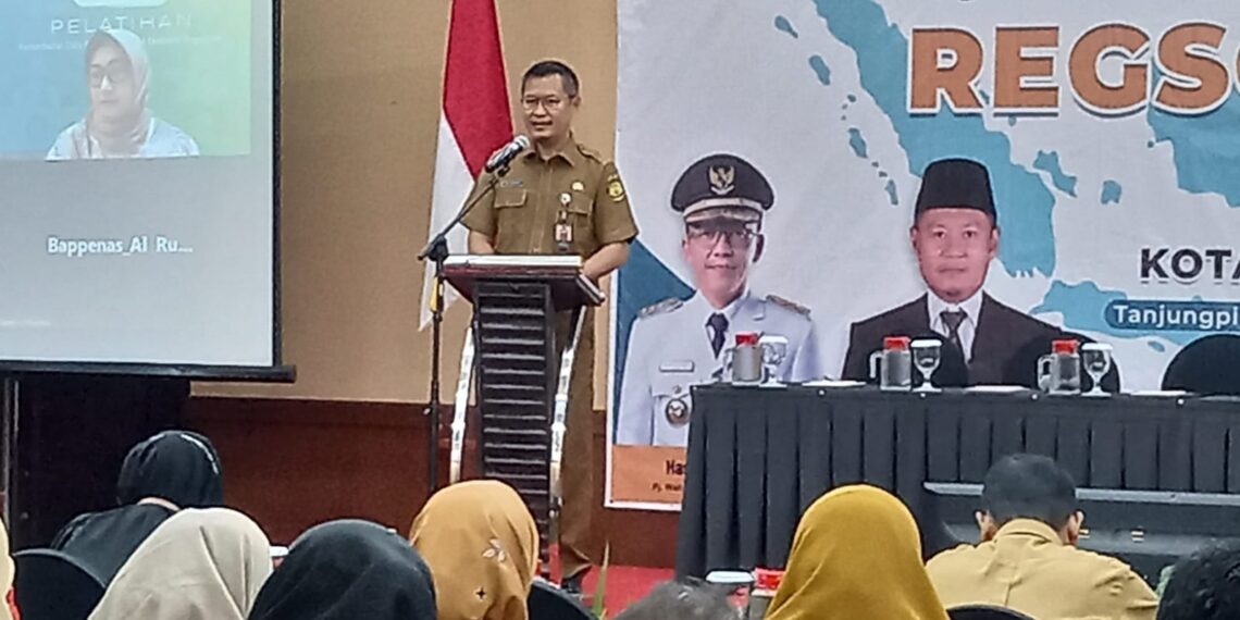 Bappelitbang Kota Tanjungpinang Mengadakan Pelatihan Pemanfaatan dan Pengelolaan Data Regsosek 2024