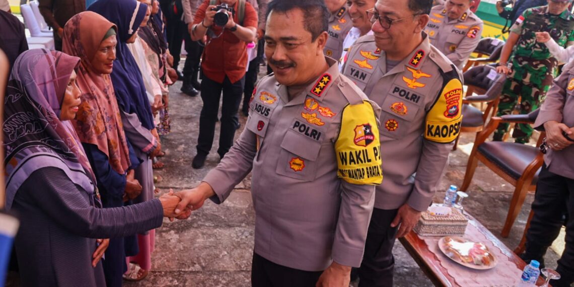 Wakapolri Didampingi FKPD Provinsi Kepri dan Kota Tanjungpinang Gelar Jumat Curhat di Pulau Penyengat