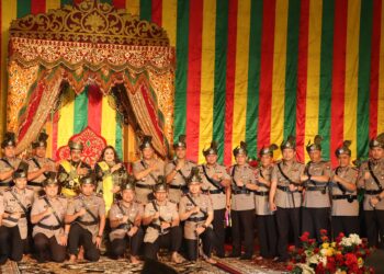 Ratusan Personil Polresta Tanjungpinang Lakukan Pengamanan dalam Rangka Perhelatan Penabalan Gelar Dato Seri Sakti Bhayangkara Utama Kepada Wakapolri