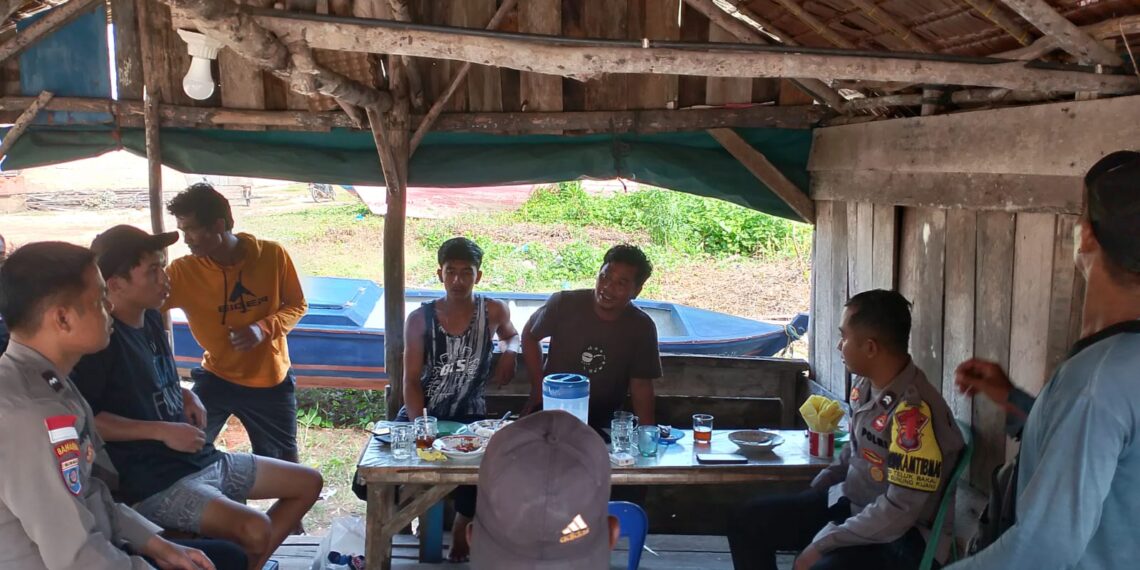 Satpolair Polres Bintan Evakuasi Korban Kapal Tenggelam, Empat ABK Selamat