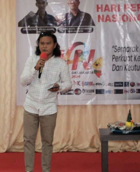 Asril Masbah di HPN 2024 Membacakan Puisi Berjudul, Nakhoda Selat