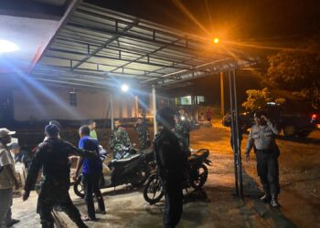 Tingkatkan Keamanan, Gabungan TNI-Polri Laksanakan Patroli Malam Hari Jelang Pencoblosan