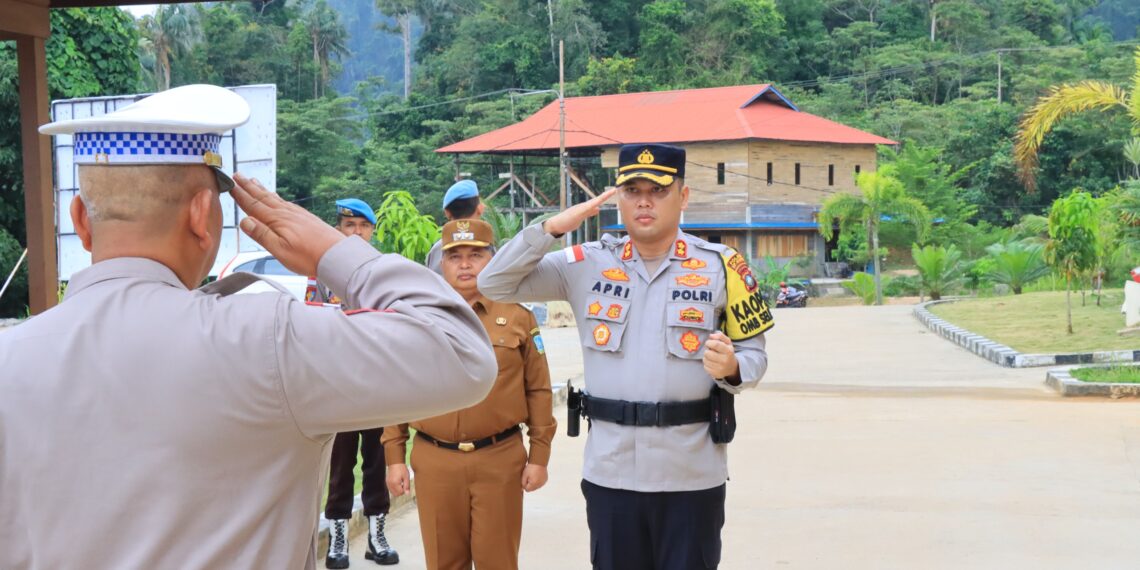 Kapolres Anambas Pimpin Apel Gelar Pasukan Operasi Keselamatan Seligi 2024, Dihadiri Wakil Bupati Anambas