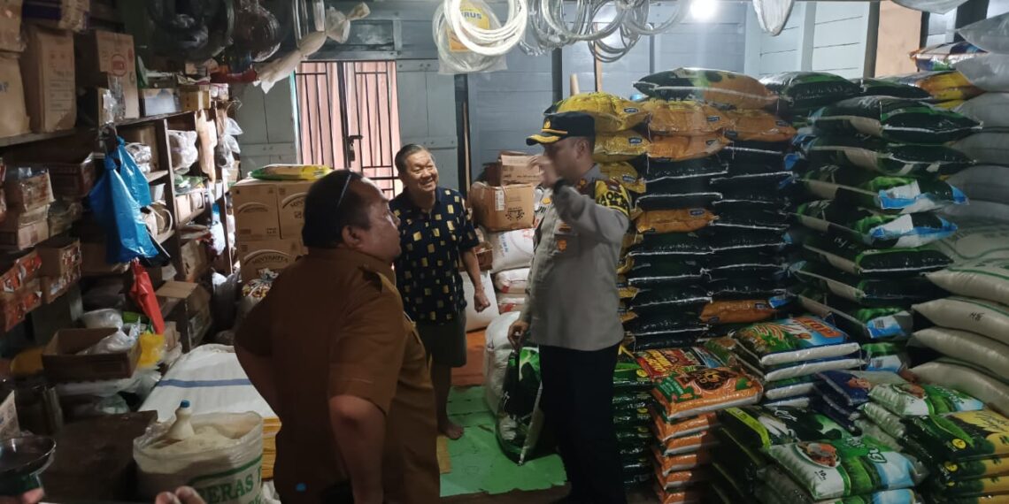 Polres Anambas Beserta Pemda Lakukan Sidak Ketersediaan Sembako di Kota Tarempa