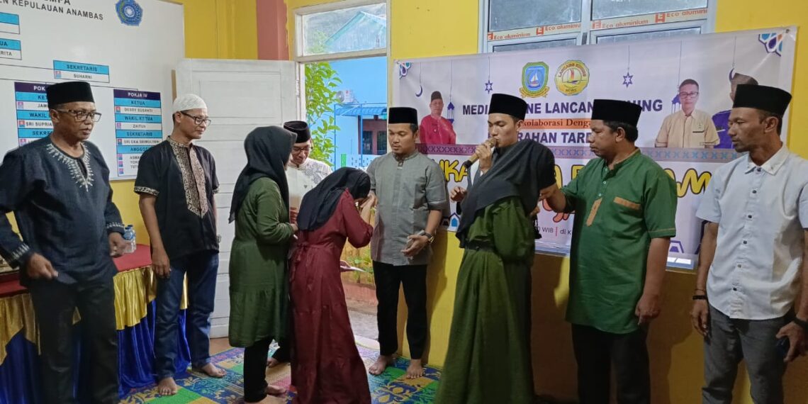 Cabjari Tarempa dan Pimpinan Lancang kuning Buka Puasa bersama Anak Yatim dan Beri Santunan