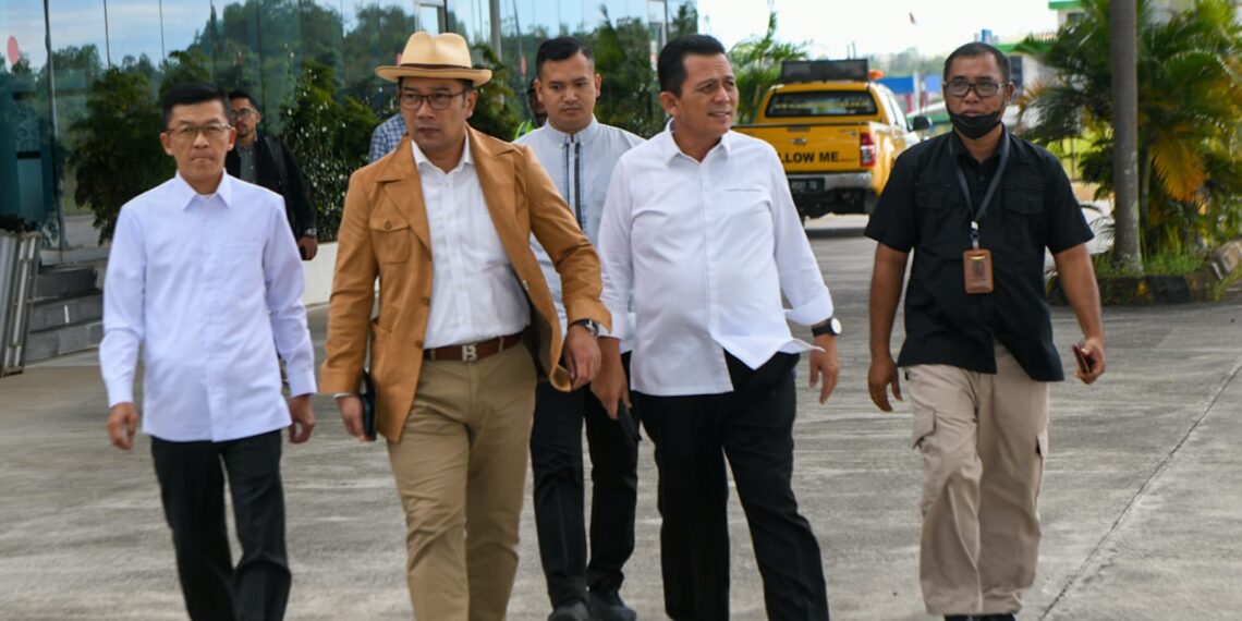 Gubernur Ansar Ajak Gubernur Jabar Ridwan Kamil Keliling Pulau Penyengat