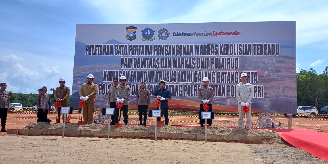 Kapolda Kepri Letakkan Batu Pertama Pembangunan Markas Polisi di KEK Galang Batang