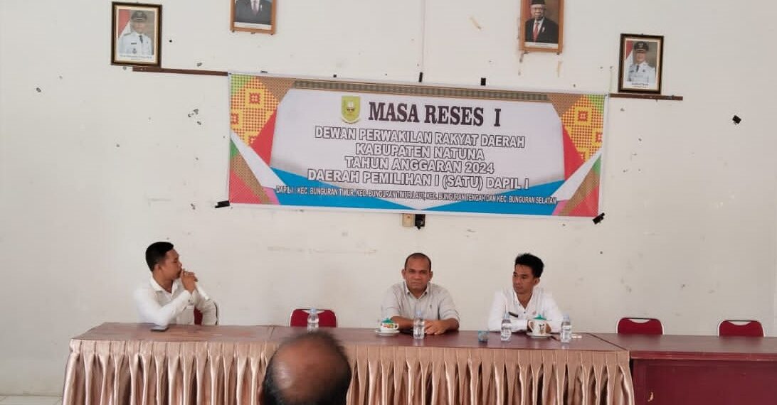 Wan Arismunandar Ketua Komisi I DPRD Natuna saat melakukan pertemuan dengan masyarakt Desa Sungai Ulu dalam agenda reses pertamanya di tahun 2024 di Desa Sungai Ulu