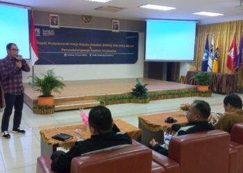 MKK SMK Kota Batam Gandeng PWI Kepri Berikan Pendidikan Jurnalistik di Sekolah
