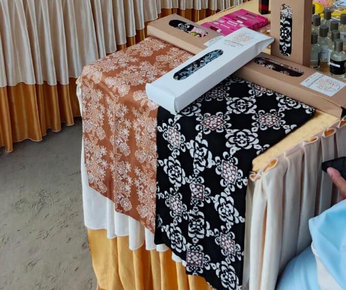 Batik Cual Mangrove asal Genting Pulur Ikut kontes Pameran di Event International Folklore Festival Padang Melang
