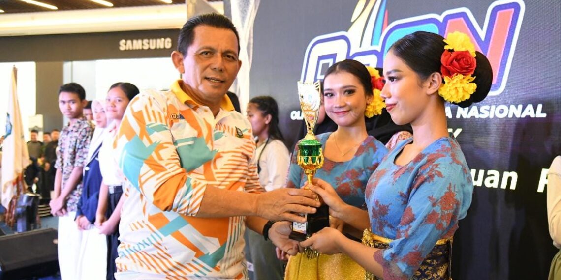 Gubernur Ansar Buka O2SN SMA dan SMK Tingkat Provinsi di Batam