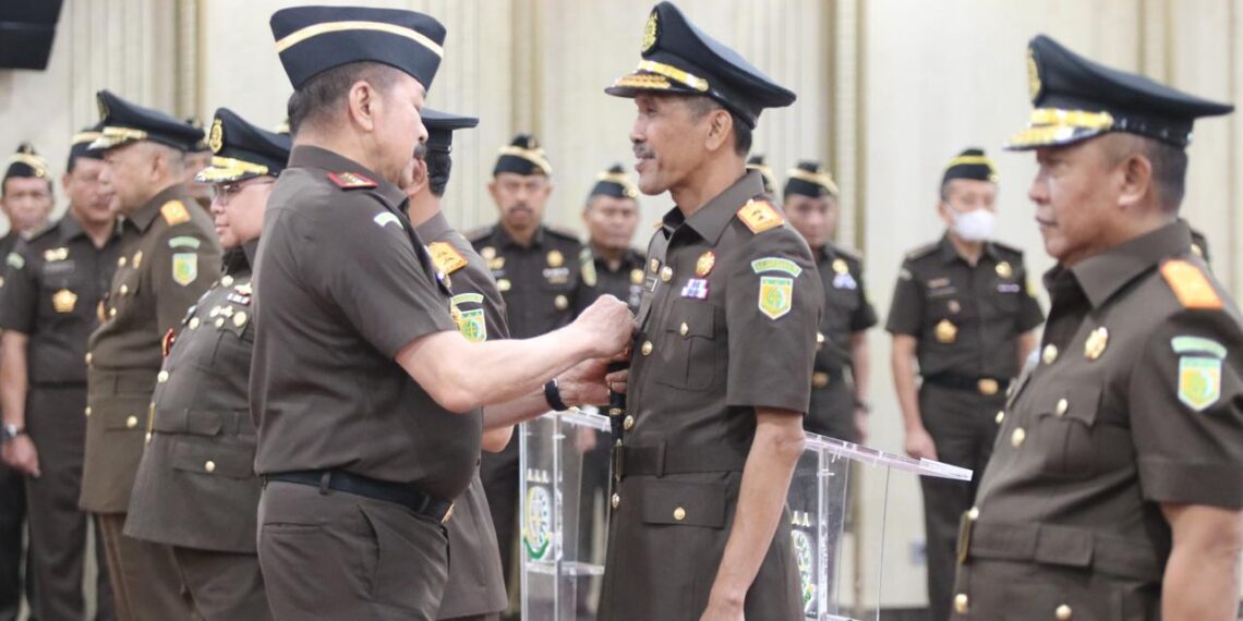 Jaksa Agung Lantik Sejumlah Pejabat Baru di Kejaksaan Agung