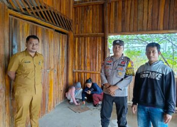 Bhabinkamtibmas Bersama Dengan Masyarakat Temukan Anak Yang Dilaporkan Hilang