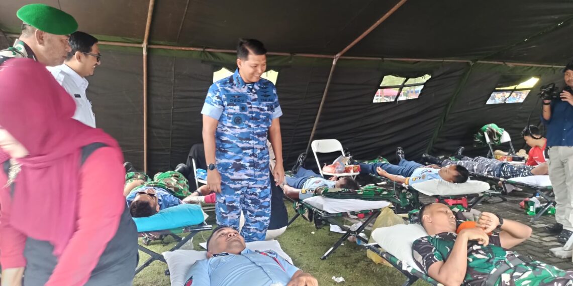 Sempena Hari Bakti TNI AU ke-77, Lanud RSA Gelar Baksos Kesehatan Masyarakat Natuna