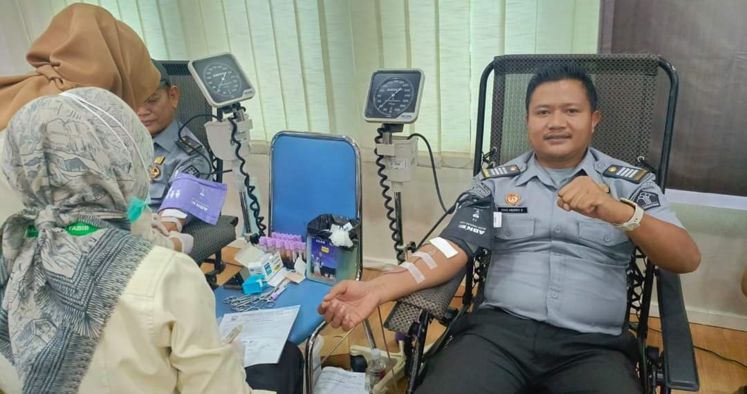 Sambut Hari Pengayoman Ke- 79 Pegawai Lapas Narkotika Kelas IIA Tanjungpinang Gelar Donor Darah