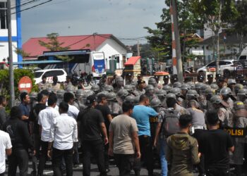 Latihan Sispamkota Polres Bintan Jelang Pilkada 2024: Simulasi Pengamanan Hadapi Potensi Kerusuhan