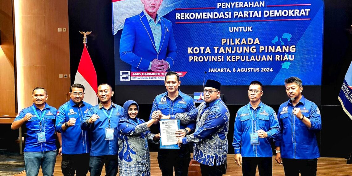 Rahma-Rizha Resmi Diusung Demokrat dalam Pilkada Tanjungpinang 2024