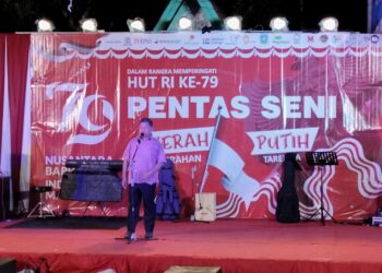 Buka Acara Malam Pentas Seni Kelurahan Tarempa, Wan Zuhendra : “Yok kita Gembira”