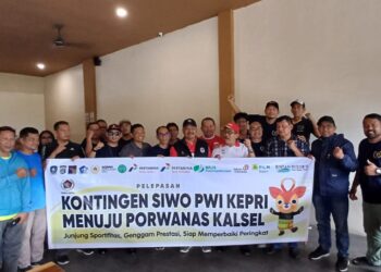 Gubernur Kepri Lepas Kontingen PWI Menuju Porwanas XIV di Banjarmasin
