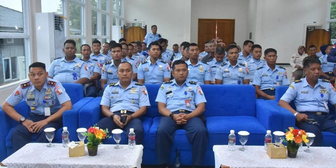 Komandan Lanud RHF Tekankan Bahaya Narkoba, Kecelakaan Lalu Lintas, dan Judi Online dalam Jam Komandan