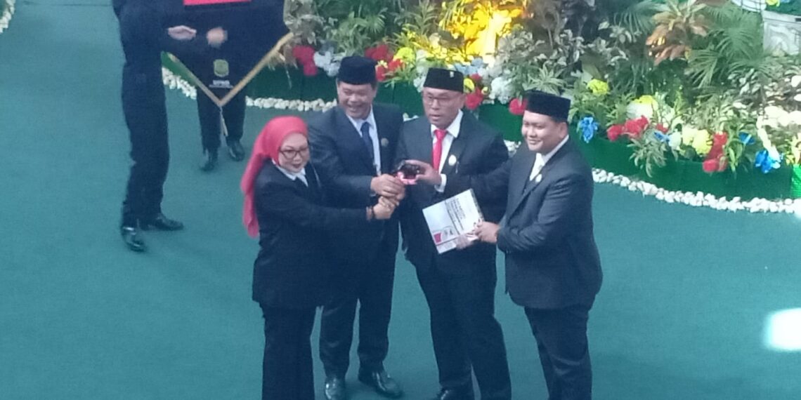 Pelantikan Anggota DPRD Tanjungpinang Periode 2024-2029: Wajah Baru dan Pengalaman Lama Bersinergi