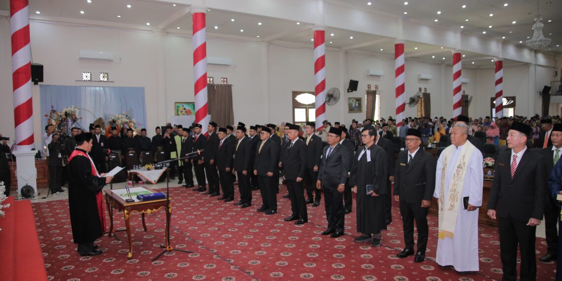 Resmi 20 Anggota DPRD Natuna Dilantik, Didominasi Pendatang Baru