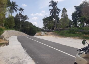 Jalan Tembus Ranai Darat Sepempang Pendongkrak Ekonomi Masyarakat Setempat