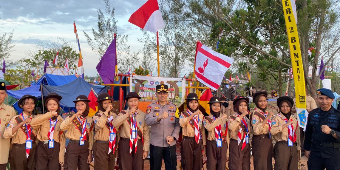 Kapolres Bintan dan Forkopimda Hadiri Upacara Peringatan Hari Pramuka ke-63 di Bumi Perkemahan Desa Tembeling