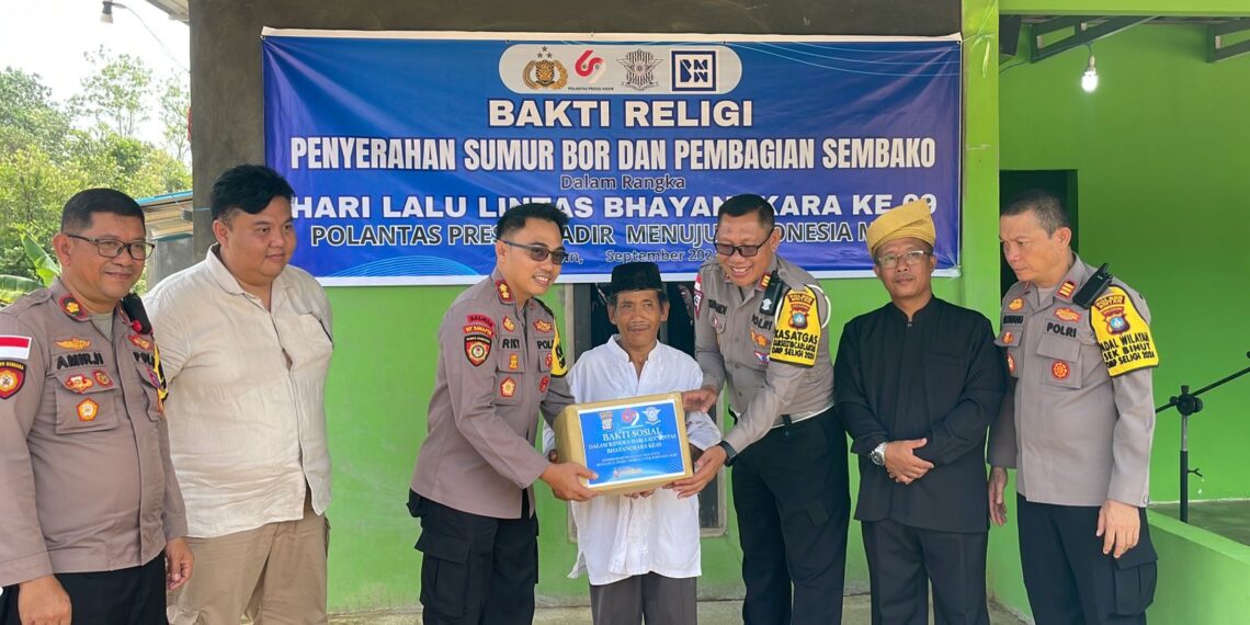 Polres Bintan Gelar Bakti Sosial dan Resmikan Sumur Bor di Masjid Al Ghofur dalam Rangka HUT Lalu Lintas Bhayangkara Ke-69