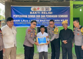 Polres Bintan Gelar Bakti Sosial dan Resmikan Sumur Bor di Masjid Al Ghofur dalam Rangka HUT Lalu Lintas Bhayangkara Ke-69