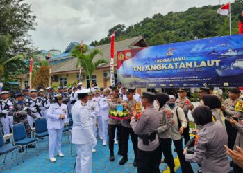 Peringati HUT TNI AL 79, Polres Anambas Berikan Kado Kejutan