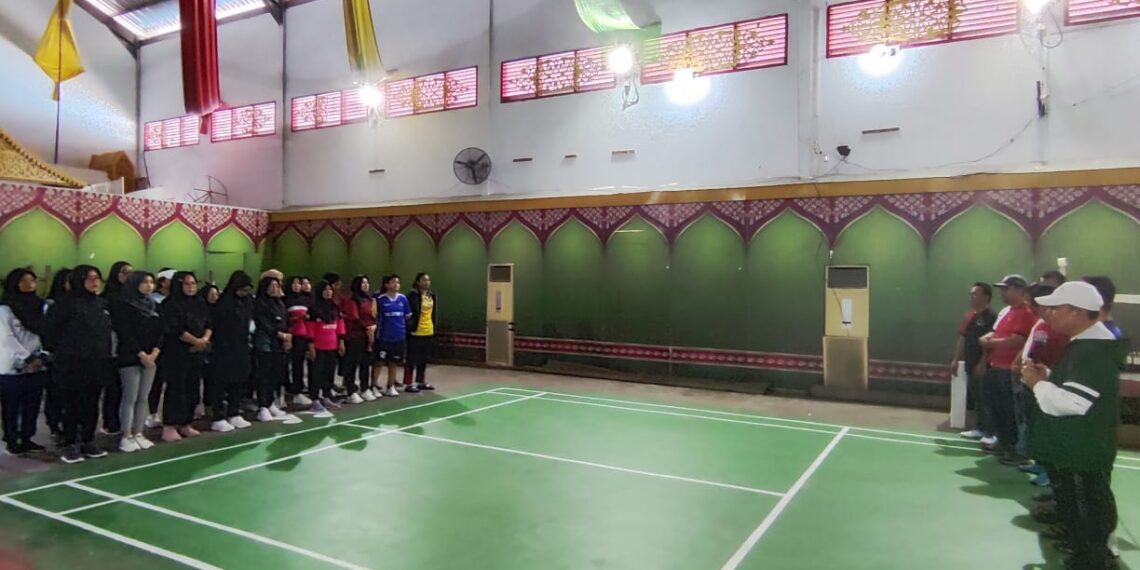 Perdana,PB Burung Hantu Gelar Turnamen Bulutangkis Ganda Putra Putri