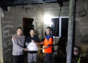 Polres Bintan Salurkan Bantuan Sembako bagi Warga Terdampak Angin Kencang di Kabupaten Bintan