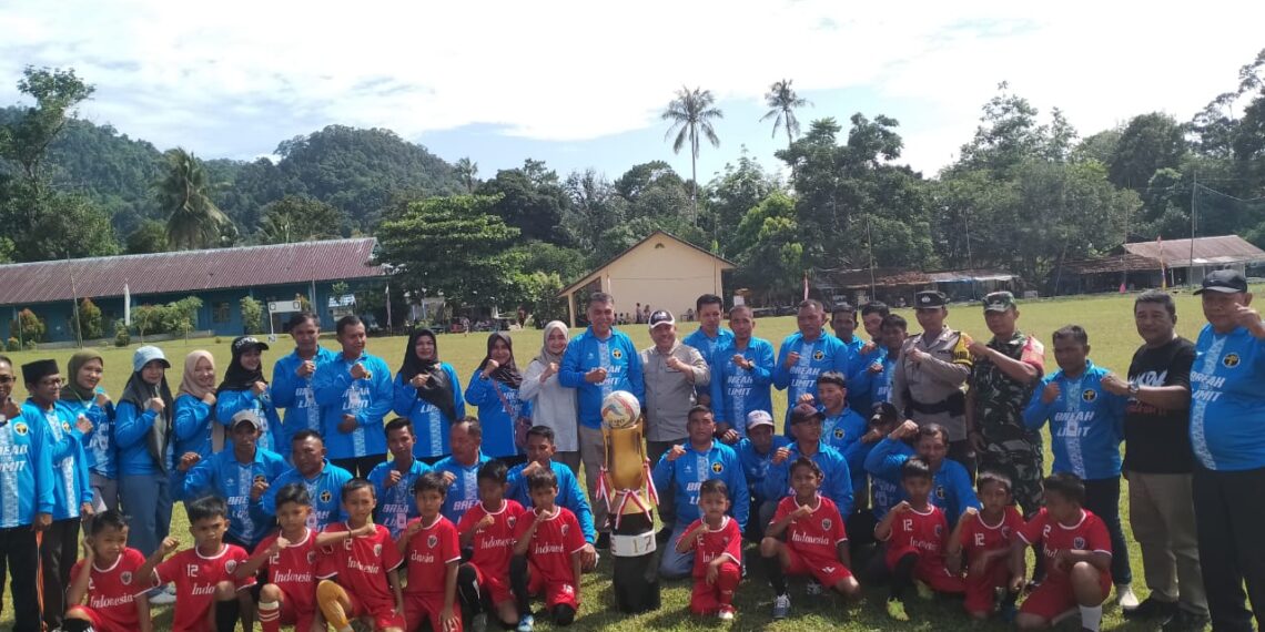 Bupati Natuna Apresiasi Masyarakat Pian Tengah Atas Turnamen HUT Desa ke-17