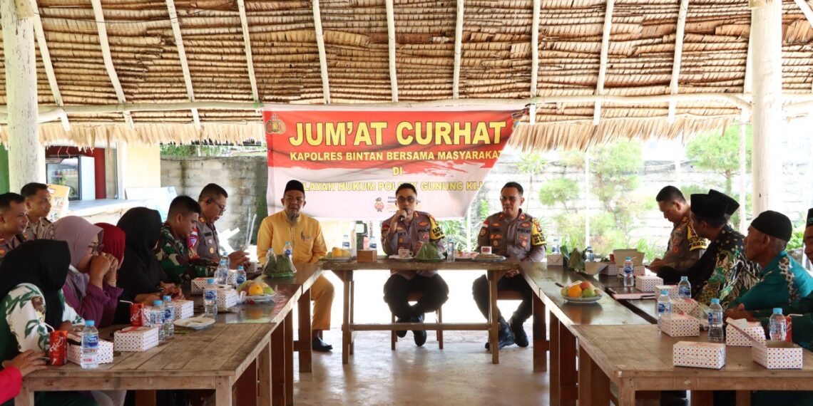 Polres Bintan Gelar Jumat Curhat di Teluk Bakau, Tampung Aspirasi Masyarakat dan Bahas Pilkada 2024