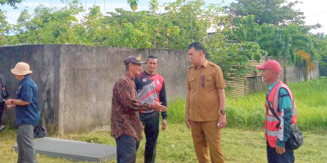Minim Anggaran, Bupati Natuna Wan Siswandi Bantu Bangun Pangkalan Ojek Pasar Baru Kota Ranai