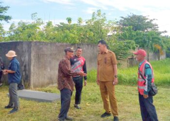 Minim Anggaran, Bupati Natuna Wan Siswandi Bantu Bangun Pangkalan Ojek Pasar Baru Kota Ranai