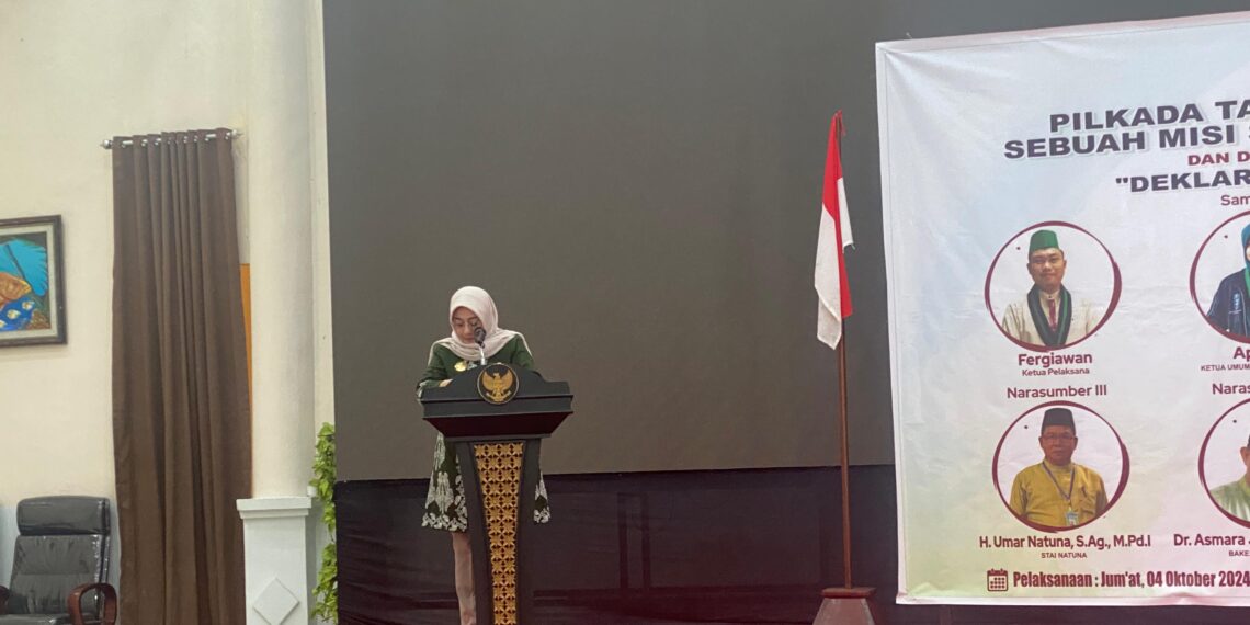 Pjs. Rika Azmi Buka Diskusi Publik Wujudkan Pilkada Natuna Aman dan Damai