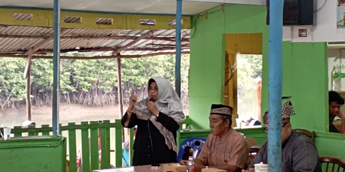 Rahma-Rizha Jemput Aspirasi Warga Kampung Kolam, Tekankan Soal Pendidikan&nbsp;