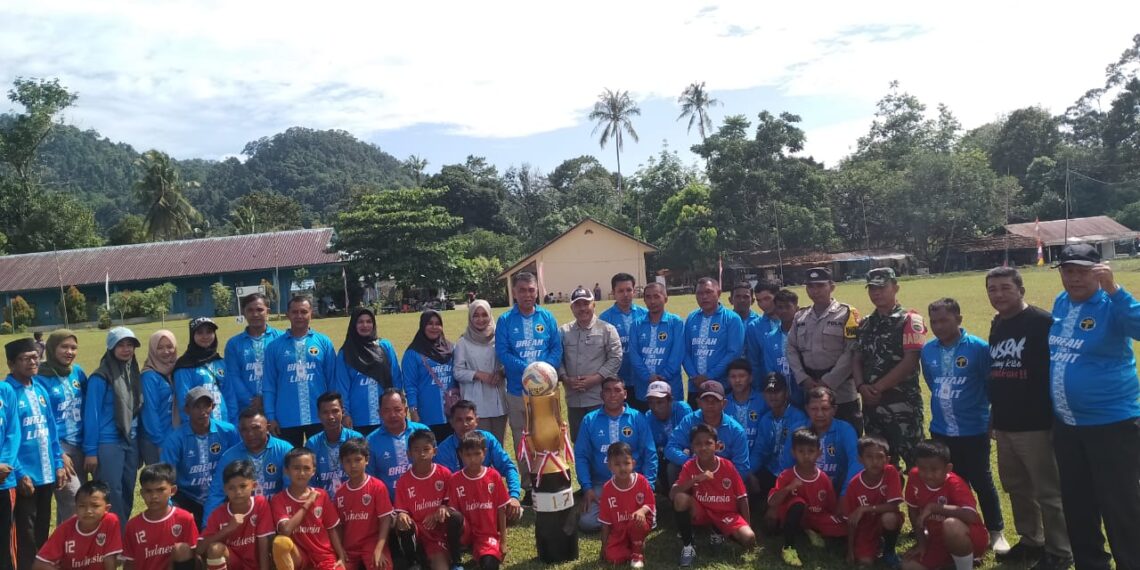 Ahmad Sapuari, Anggota DPRD Natuna Asal Dapil 3 Hadiri Pembukaan Turnamen Desa Pian Tengah