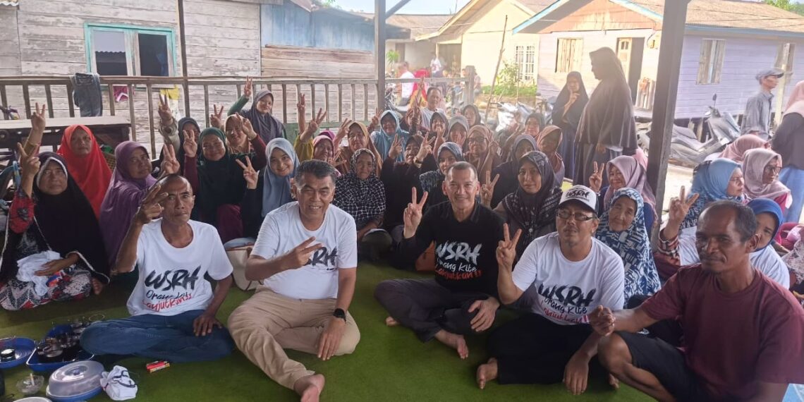 Warga Air Batu Sedanau Bangga Miliki Bupati Wan Siswandi, Siap Menangkan 2 Periode