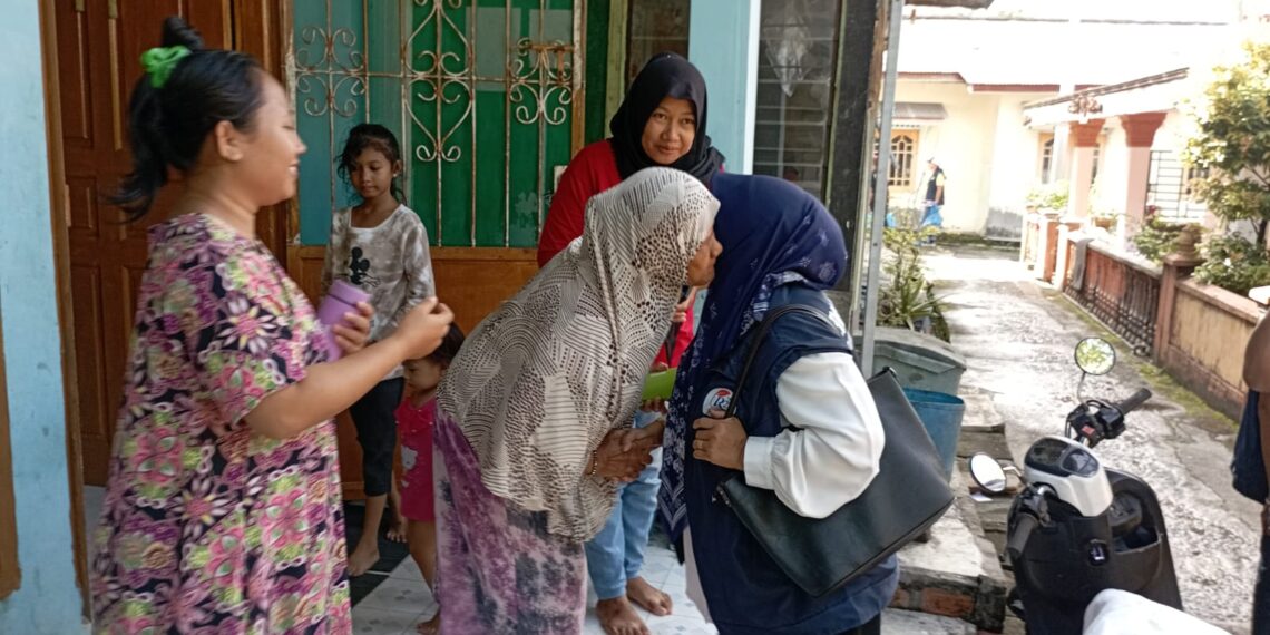 Masyarakat Jalan Kenanga Antusias Sambut Rahma – Rizha Kampanye Door to Door&nbsp;&nbsp;