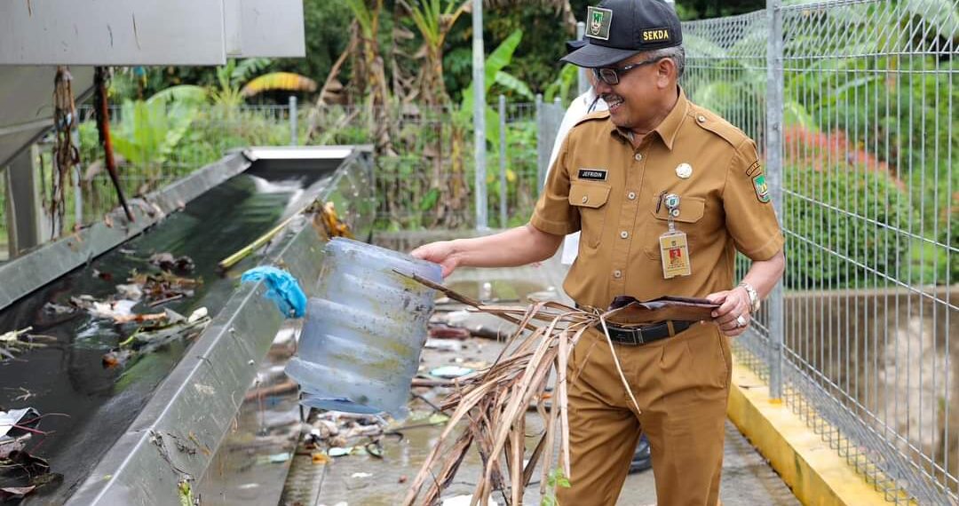 Meski Penangkap Sampah Diperbesar, Sedimentasi dan Penumpukan Sampah Tetap Jadi Masalah Utama di Batamcenter
