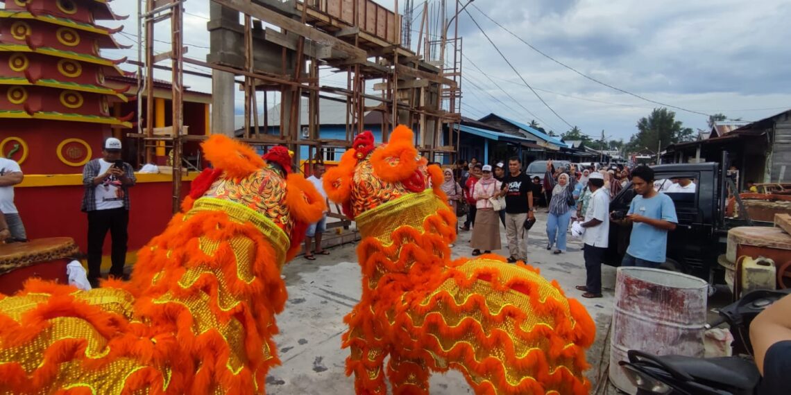 Kampanye di Penagi, WS-RH Disambut Dengan Atraksi Barongsai