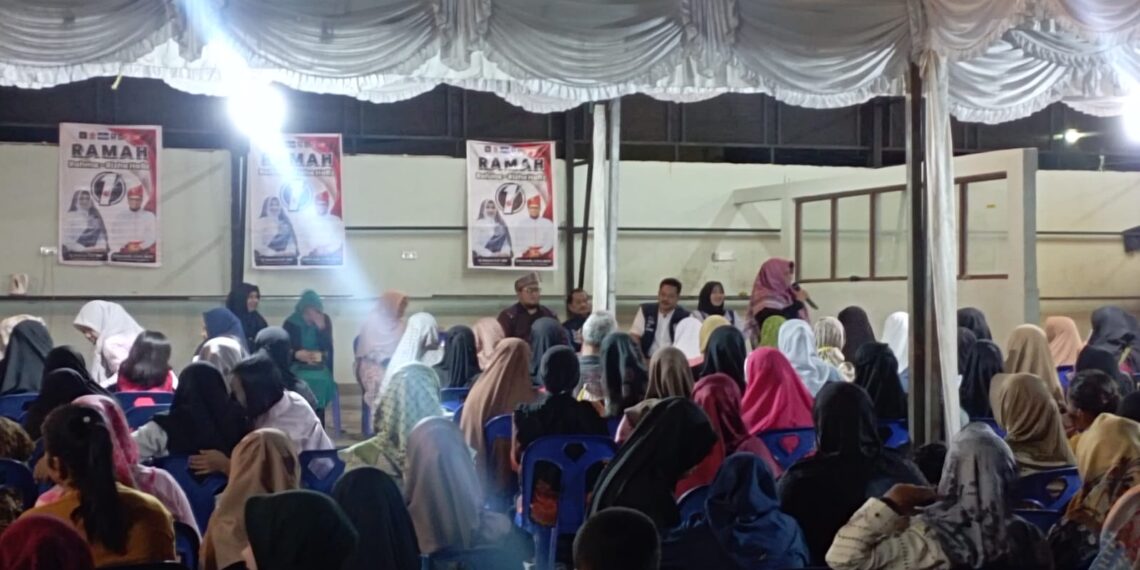 Ratusan Masyarakat Perum Bukit Raya Serukan Pilih Rahma-Rizha Jadi Walikota Tanjungpinang