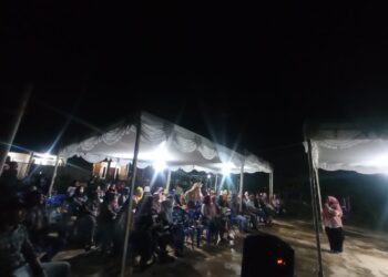 Rahma Kampanye di Perum Bumi Air Raja Permai, Masyarakat Sebut Harga Seragam Lebih Mahal Dari Beras Yang Dibagikan Calon Lain